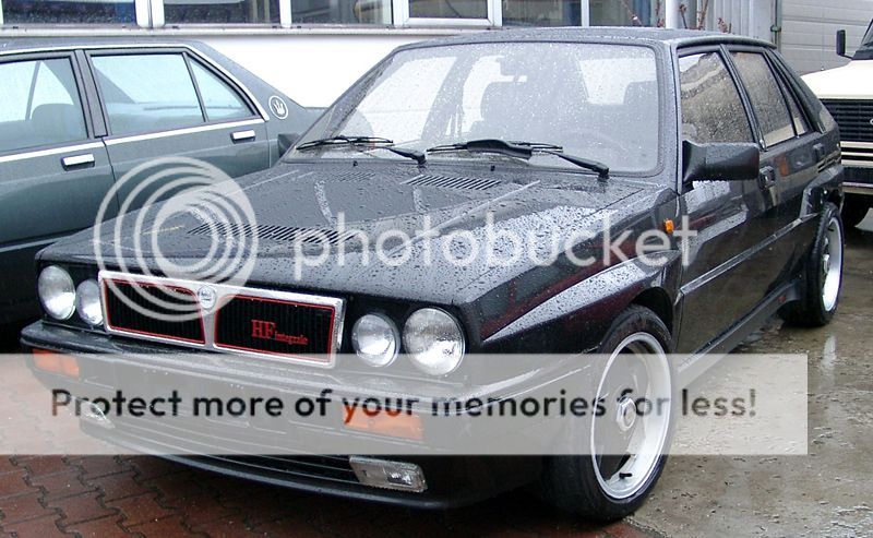 800px-Lancia_Delta_Integrale_front_20080