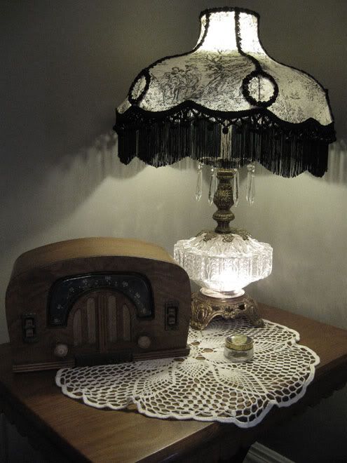 Old Radio - Toile Lamp 21 Apr 2010